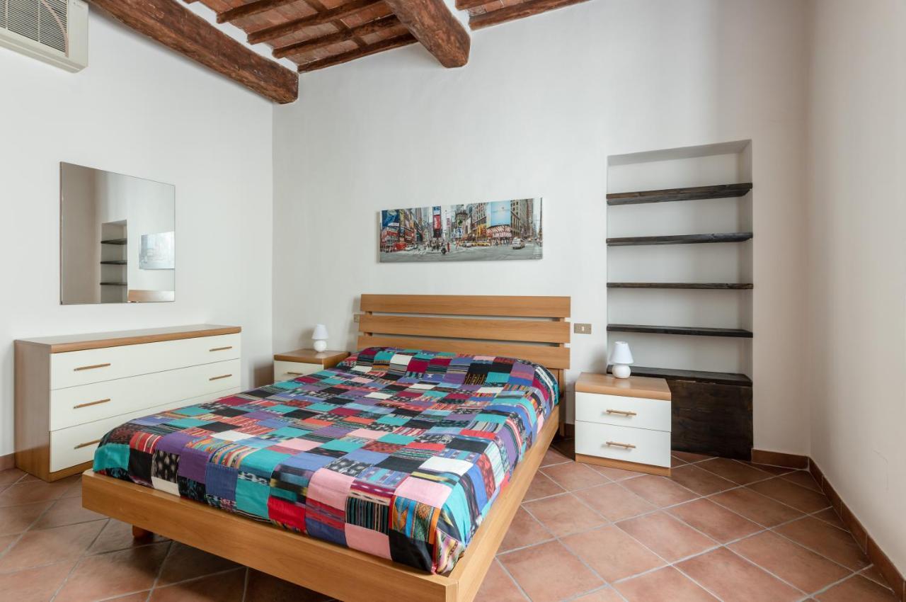 Lucca - Piazza Dell'Anfiteatro Central Apartment! Eksteriør bilde